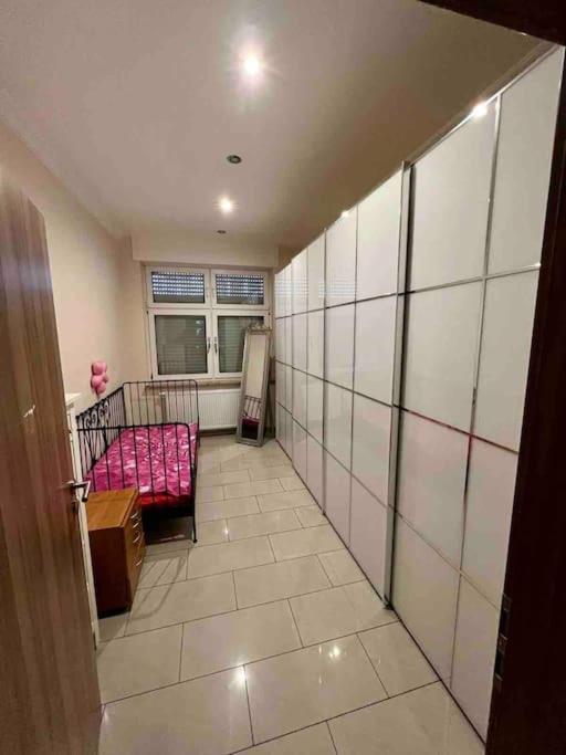 Modernes Appartement In Guter Lage In エッセン エクステリア 写真