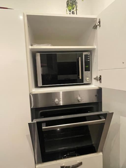 Modernes Appartement In Guter Lage In エッセン エクステリア 写真