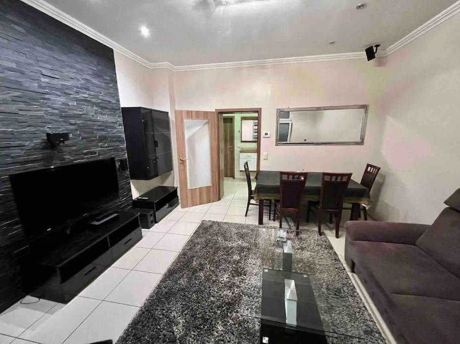 Modernes Appartement In Guter Lage In エッセン エクステリア 写真